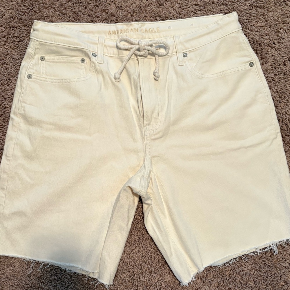 American Eagle Outfitters Cream Shorts